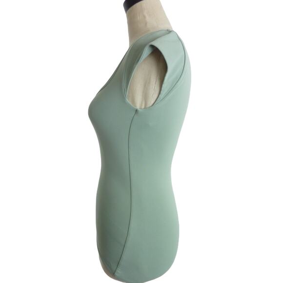 Aritzia Contour Cap Sleeve Top S Scoop Quantum Green - Picture 5 of 7